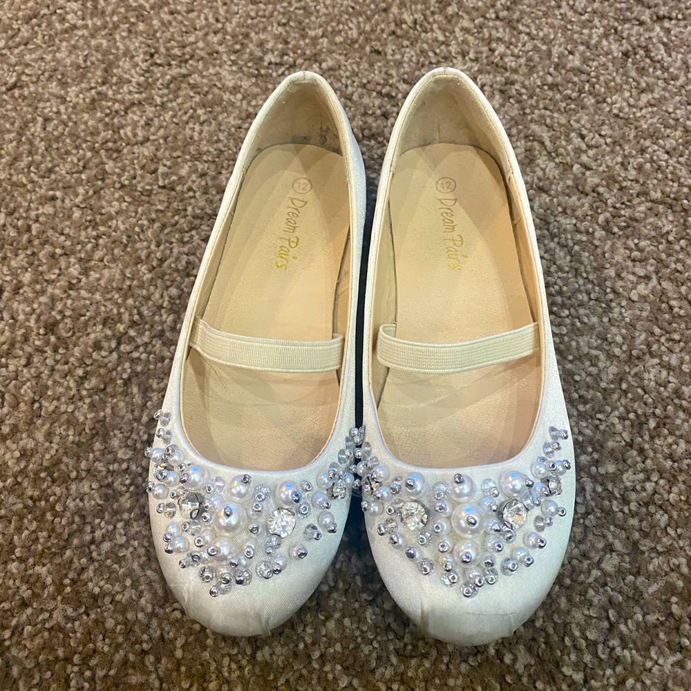 Dream Pairs Girls' Ivory Jeweled Dress Flats